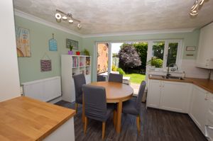 Kitchen/Diner- click for photo gallery